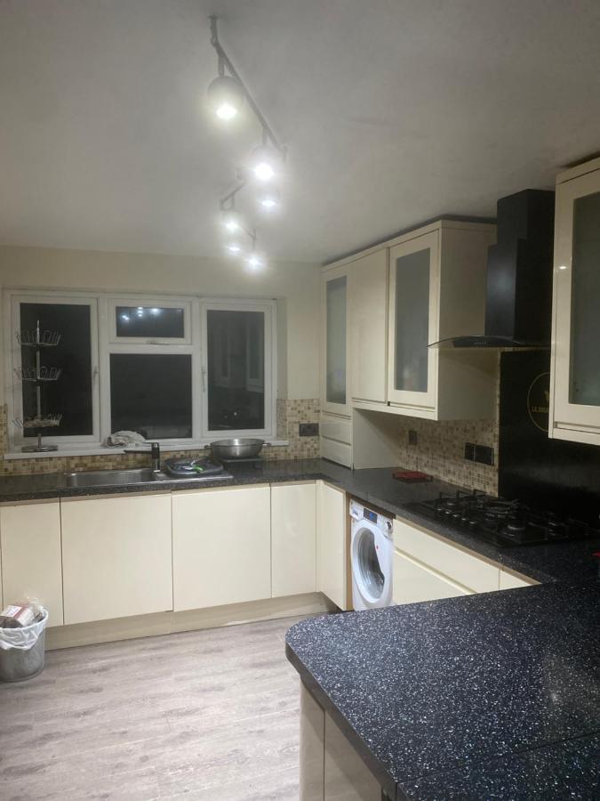 La Mansion Acomodação com café da manhã Wednesbury Exterior foto